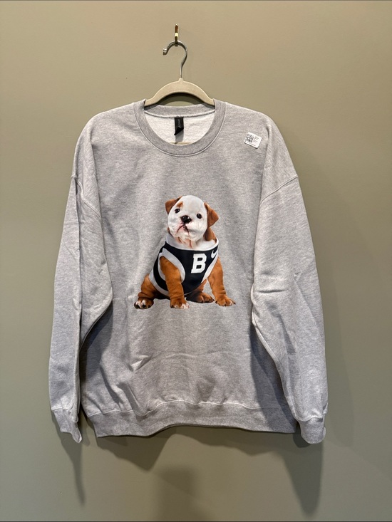 Gildan Tops - Gildan Gray Sweatshirt with Butler College  Bulldog Puppy Graphic